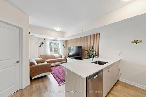Photo 11 at 3405 - 60 Elizabeth Street, Mill Pond, Richmond Hill