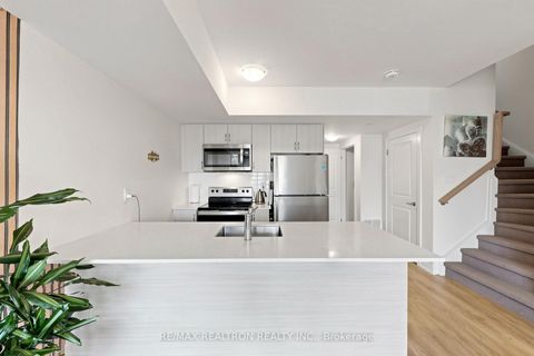 Photo 13 at 3405 - 60 Elizabeth Street, Mill Pond, Richmond Hill