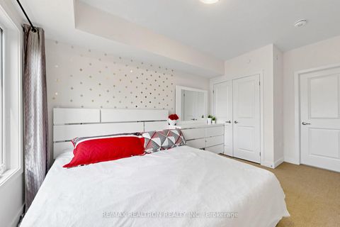 Photo 17 at 3405 - 60 Elizabeth Street, Mill Pond, Richmond Hill