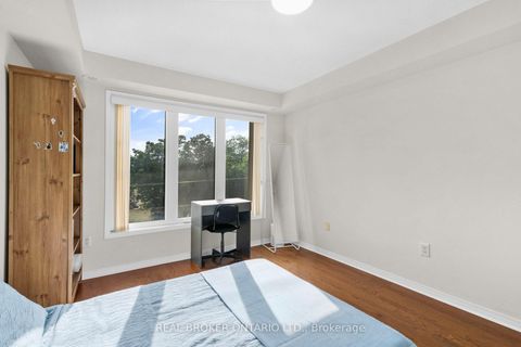Photo 14 at 27 - 649E Warden Avenue, Birchmount, Toronto