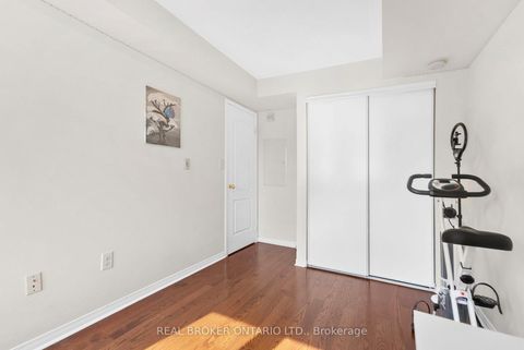 Photo 21 at 27 - 649E Warden Avenue, Birchmount, Toronto