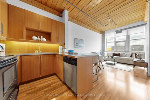 Photo 7 at 405 - 2154 Dundas Street W, Roncesvalles, Toronto