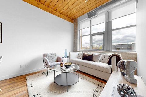Photo 9 at 405 - 2154 Dundas Street W, Roncesvalles, Toronto