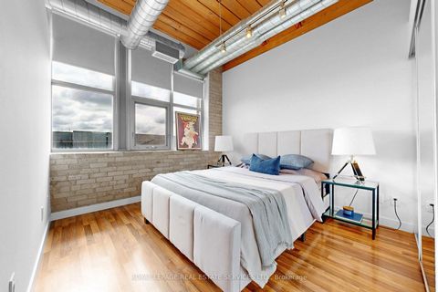 Photo 12 at 405 - 2154 Dundas Street W, Roncesvalles, Toronto
