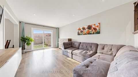 Photo 6 at 57 Longmeadow Crescent, Milliken Mills West, Markham