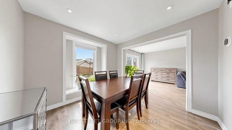 Photo 13 at 57 Longmeadow Crescent, Milliken Mills West, Markham