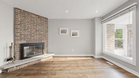 Photo 22 at 57 Longmeadow Crescent, Milliken Mills West, Markham