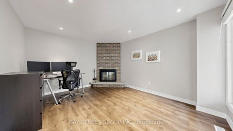 Photo 23 at 57 Longmeadow Crescent, Milliken Mills West, Markham