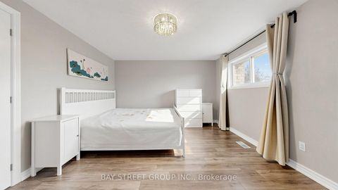 Photo 28 at 57 Longmeadow Crescent, Milliken Mills West, Markham