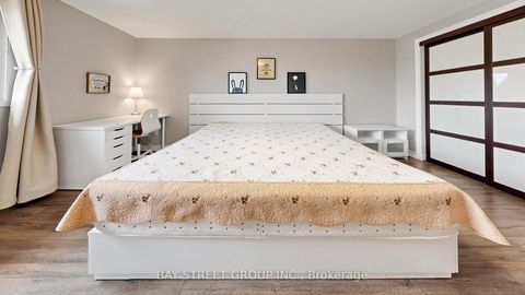 Photo 35 at 57 Longmeadow Crescent, Milliken Mills West, Markham