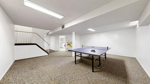 Photo 40 at 57 Longmeadow Crescent, Milliken Mills West, Markham