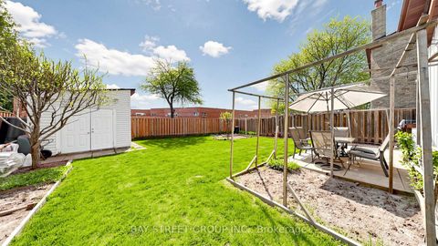 Photo 46 at 57 Longmeadow Crescent, Milliken Mills West, Markham