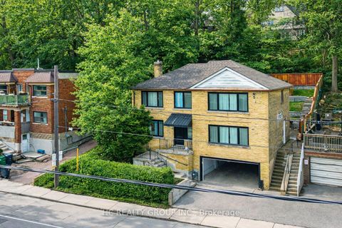 Photo 1 at 840 Davenport Road, Wychwood, Toronto