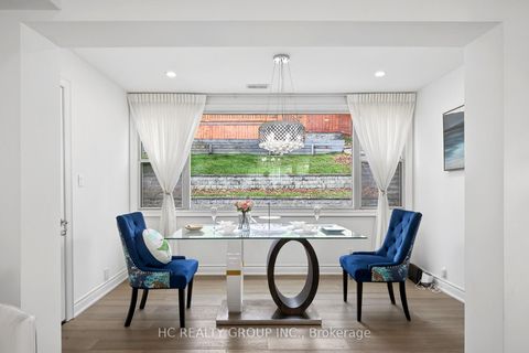 Photo 10 at 840 Davenport Road, Wychwood, Toronto