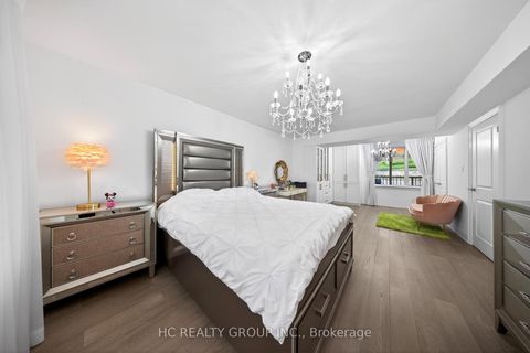 Photo 15 at 840 Davenport Road, Wychwood, Toronto