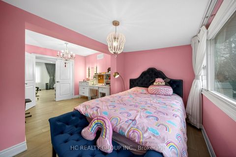 Photo 32 at 840 Davenport Road, Wychwood, Toronto
