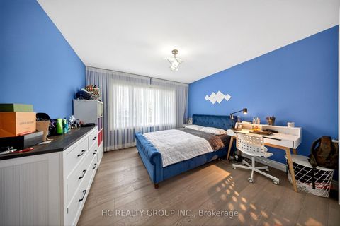 Photo 34 at 840 Davenport Road, Wychwood, Toronto