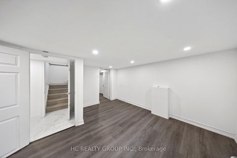 Photo 39 at 840 Davenport Road, Wychwood, Toronto