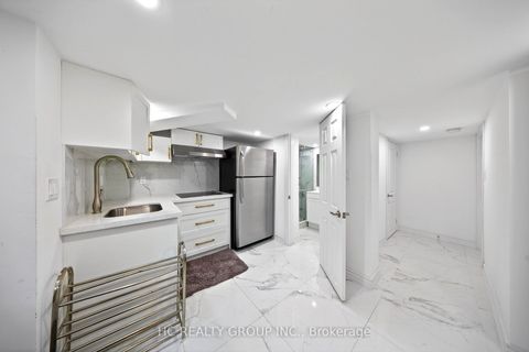 Photo 41 at 840 Davenport Road, Wychwood, Toronto