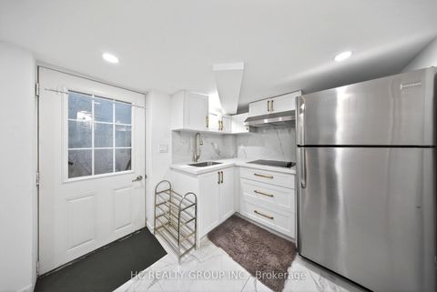 Photo 42 at 840 Davenport Road, Wychwood, Toronto