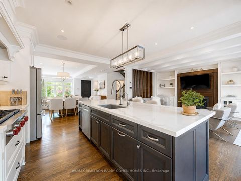 Photo 14 at 96 Southvale Drive, Leaside, Toronto
