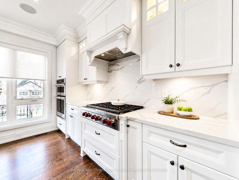 Photo 15 at 96 Southvale Drive, Leaside, Toronto