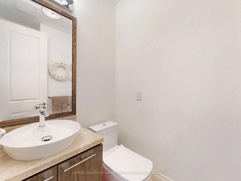 Photo 17 at 96 Southvale Drive, Leaside, Toronto