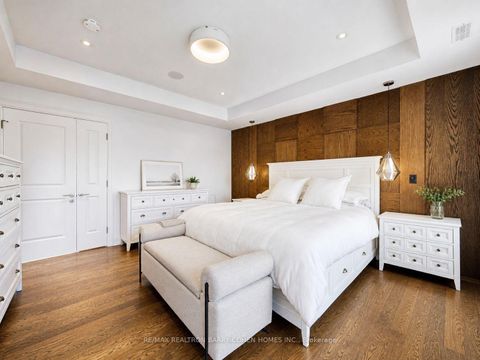 Photo 22 at 96 Southvale Drive, Leaside, Toronto