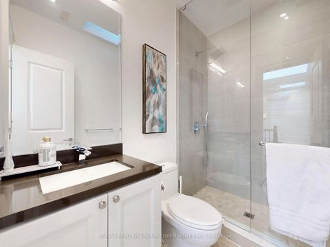Photo 34 at 96 Southvale Drive, Leaside, Toronto