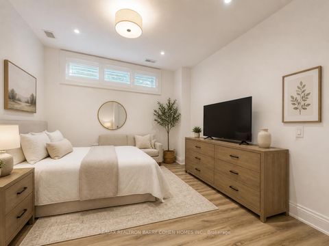 Photo 43 at 96 Southvale Drive, Leaside, Toronto
