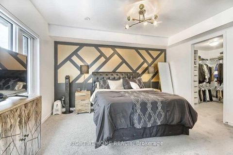 Photo 19 at 49 - 26 Applewood Lane, Etobicoke West Mall, Toronto