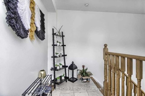 Photo 30 at 49 - 26 Applewood Lane, Etobicoke West Mall, Toronto
