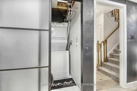 Photo 39 at 49 - 26 Applewood Lane, Etobicoke West Mall, Toronto