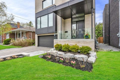 Photo 1 at 414 Glengarry Avenue, Nortown, Toronto