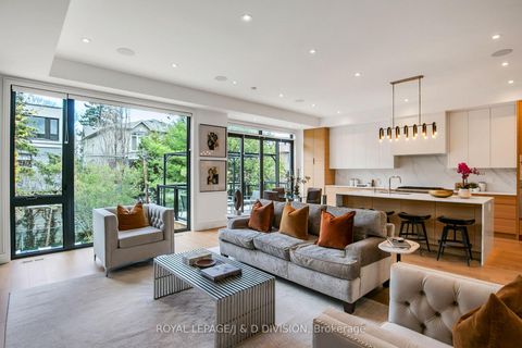 Photo 12 at 414 Glengarry Avenue, Nortown, Toronto