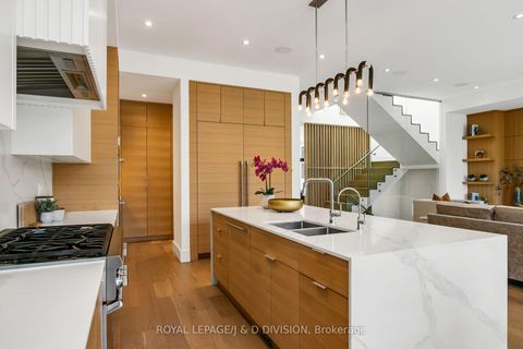 Photo 18 at 414 Glengarry Avenue, Nortown, Toronto