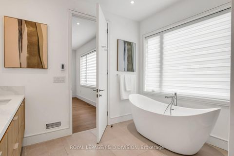 Photo 30 at 414 Glengarry Avenue, Nortown, Toronto