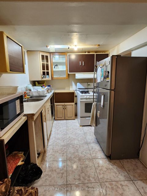 Photo 9 at 68 Lanyard Road, Humbermede, Toronto