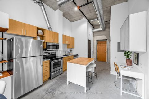 Photo 8 at 301 - 363 Sorauren Avenue, Roncesvalles, Toronto