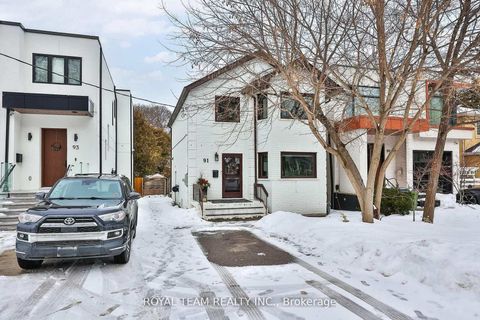Photo 1 at 91 South Kingsway Way, Swansea, Toronto