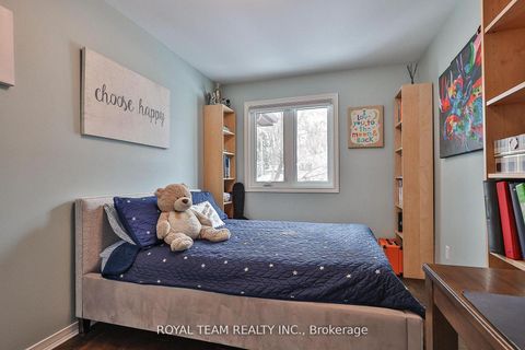 Photo 29 at 91 South Kingsway Way, Swansea, Toronto