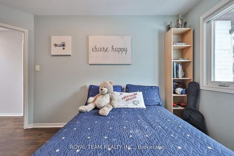Photo 30 at 91 South Kingsway Way, Swansea, Toronto