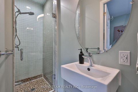 Photo 32 at 91 South Kingsway Way, Swansea, Toronto