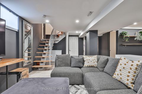 Photo 33 at 91 South Kingsway Way, Swansea, Toronto