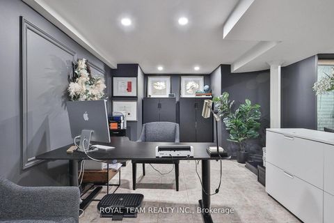 Photo 35 at 91 South Kingsway Way, Swansea, Toronto