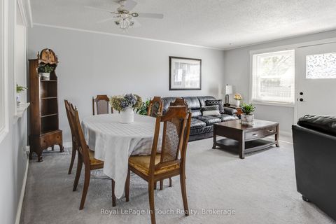 Photo 4 at 4 - 233 Innisfil Street, Allandale Centre, Barrie