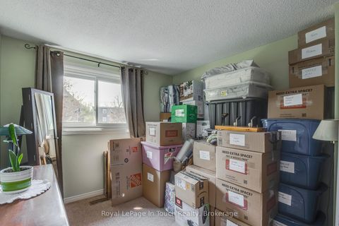 Photo 19 at 4 - 233 Innisfil Street, Allandale Centre, Barrie