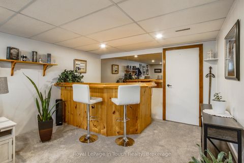 Photo 23 at 4 - 233 Innisfil Street, Allandale Centre, Barrie
