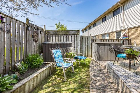 Photo 30 at 4 - 233 Innisfil Street, Allandale Centre, Barrie