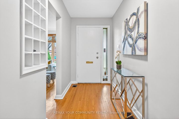 Photo 6 at 28 Bunty Lane, Bayview Village, Toronto